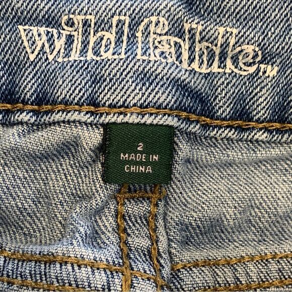 Wild Fable High Rise Kick Flare Distressed Pink Side Stripe Jeans Size 2 - Picture 5 of 9